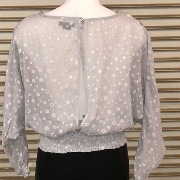 🛍️XOXO silver and sequined top with elastic waist - Picture 8 of 8